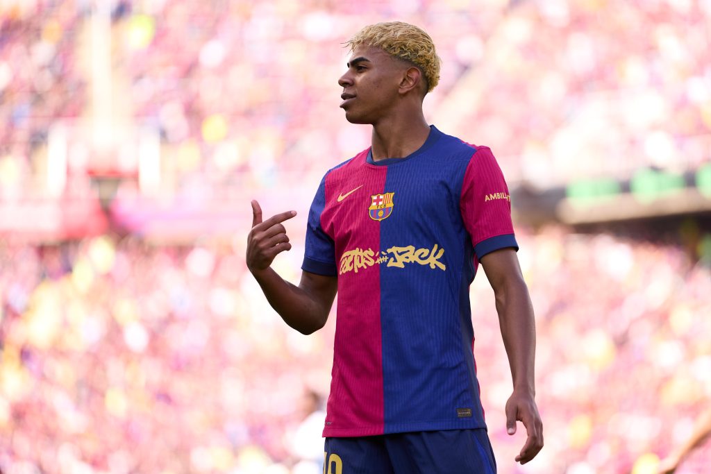 Lamine Yamal: Người kế thừa áo số 10 huyền thoại của Barcelona