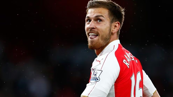 Aaron Ramsey: Từ chối Sir Alex Ferguson, chọn Arsenal và tạo nên huyền thoại