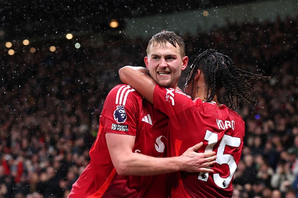 Manchester United: De Ligt dẫn dắt hàng thủ trẻ hướng đến tương lai rạng rỡ