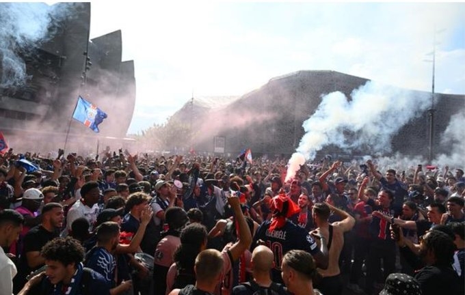 PSG vô địch Club World Cup: Paris trầm lắng, New York sôi động