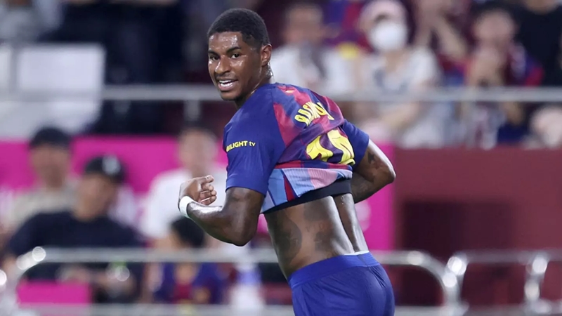 Barcelona khởi đầu thuận lợi mùa giải mới với chiến thắng ấn tượng trước Vissel Kobe